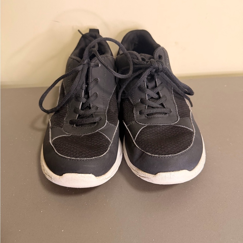 Women’s Vionic Lumina Athletic Shoes - Picture 2 of 7